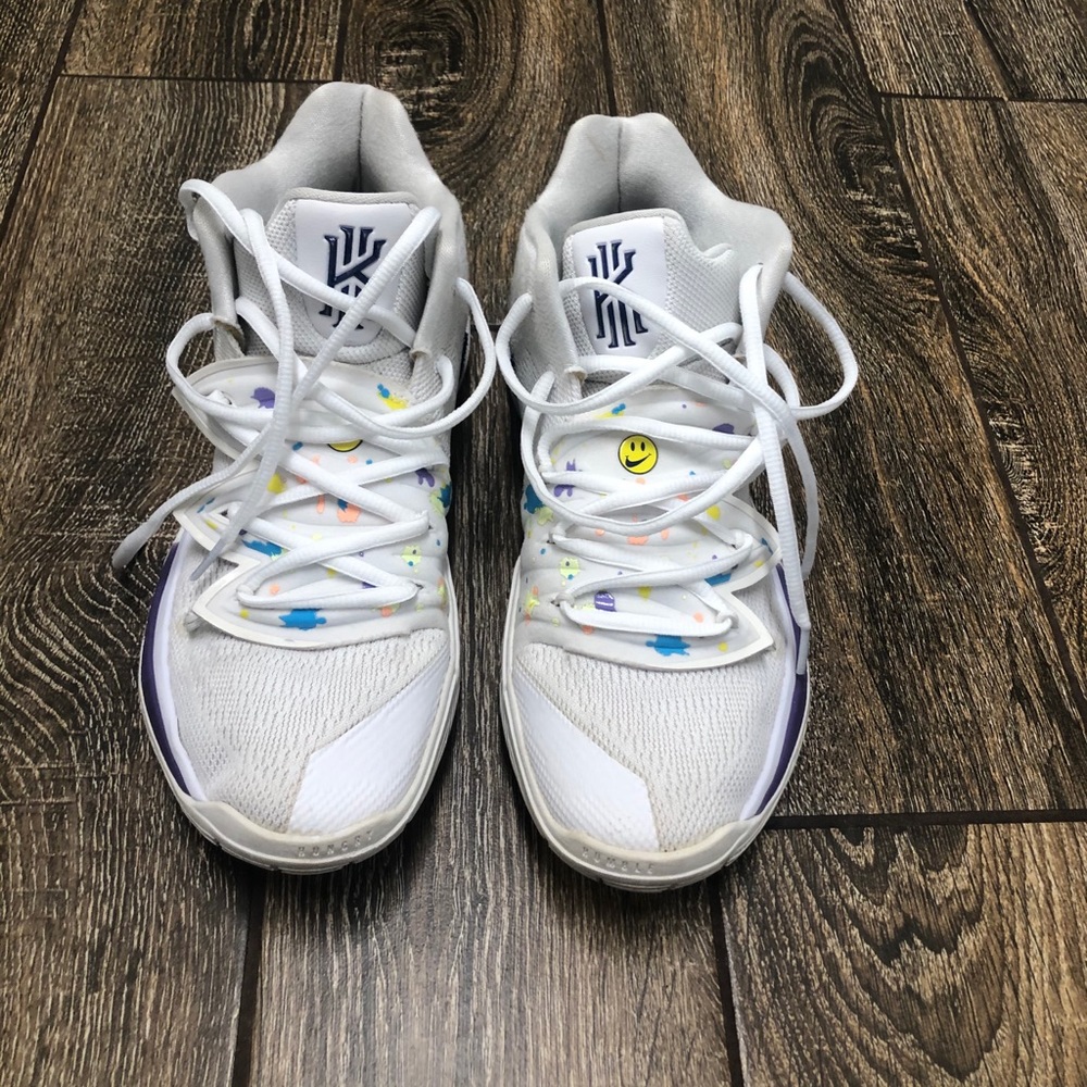 White Kyrie 5